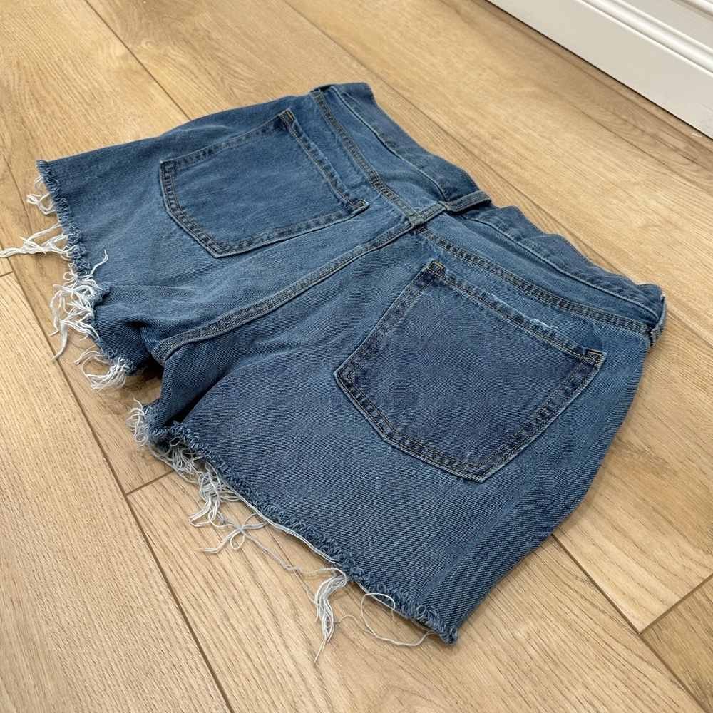 Old Navy Distressed High Rise Shorts - Picture 7 of 7